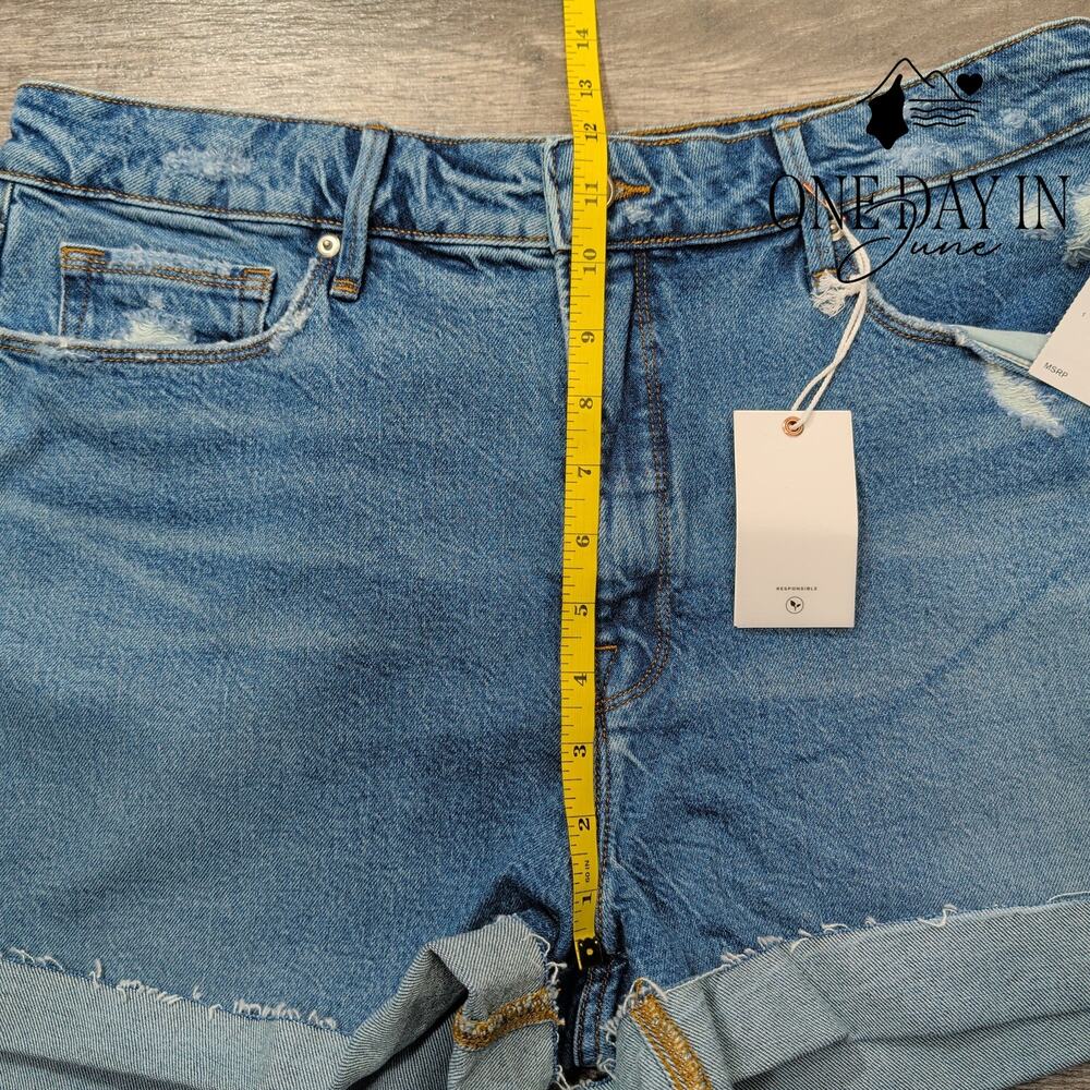 Good American Girlfriend Petite Shorts Size 14 - Picture 5 of 8